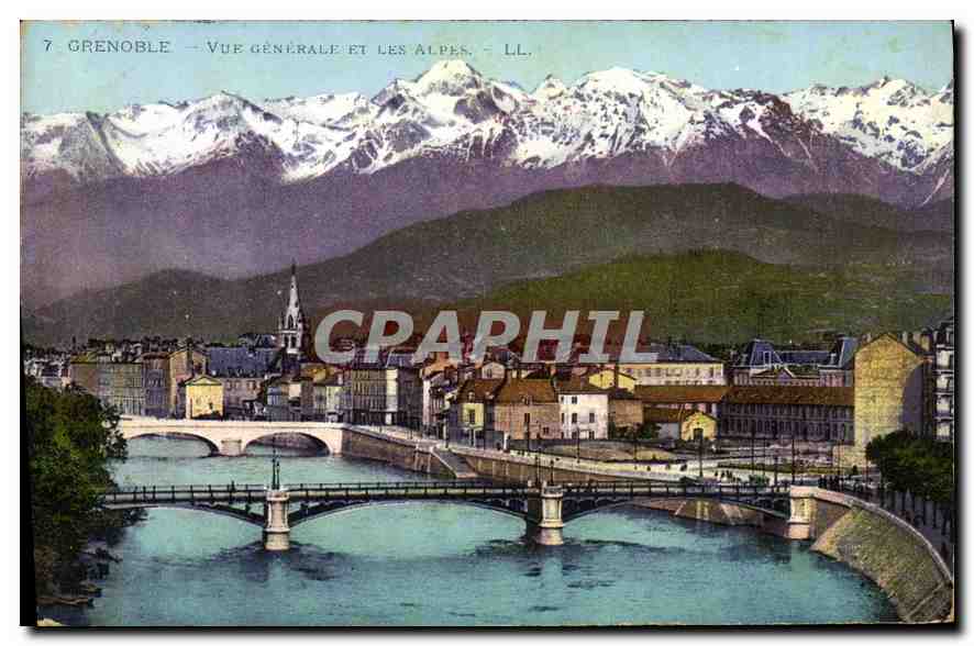 CPA Grenoble Vue Generale et les Alpes 