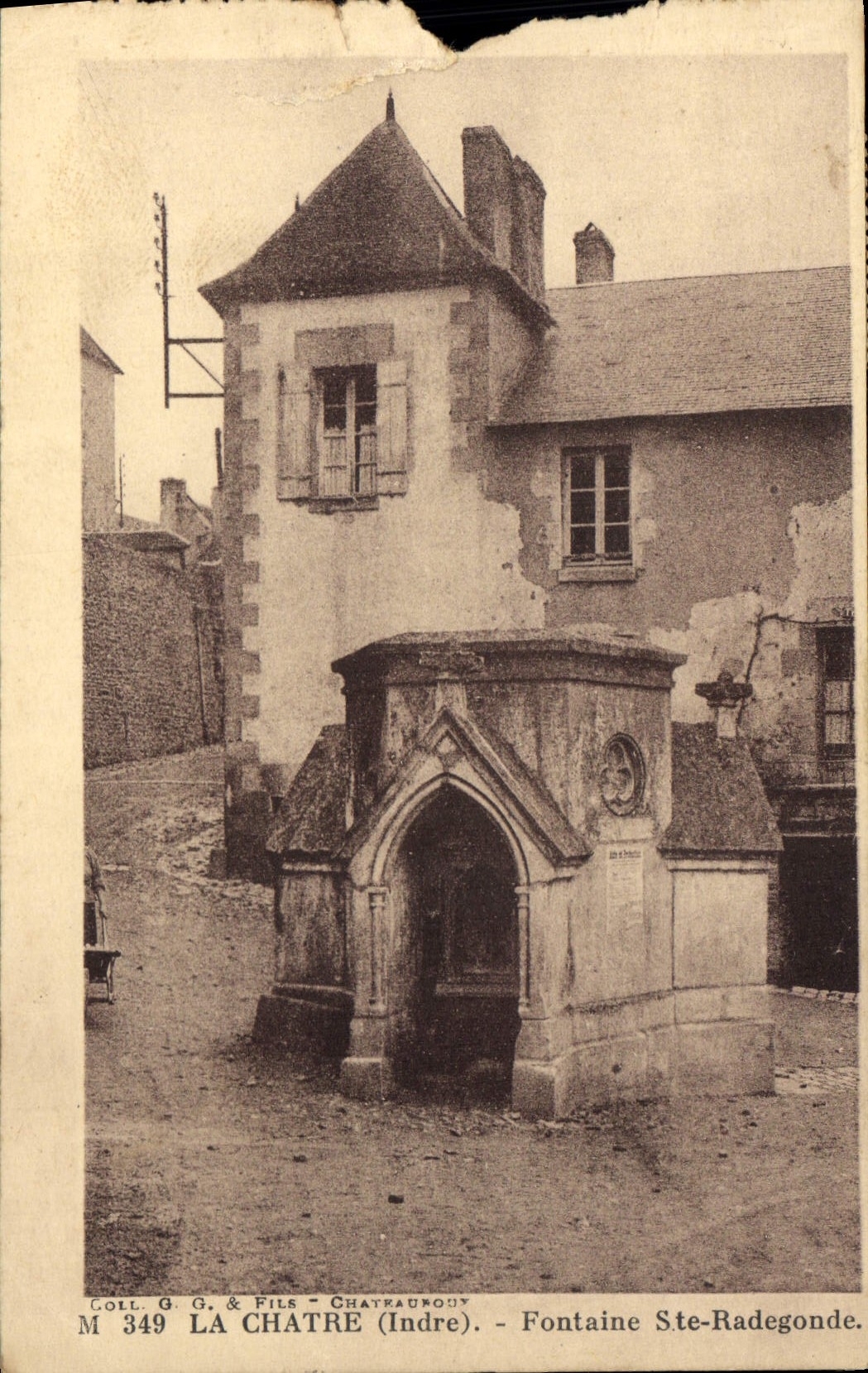 CPA La Chatre Indre Fontaine Ste Radegonde 