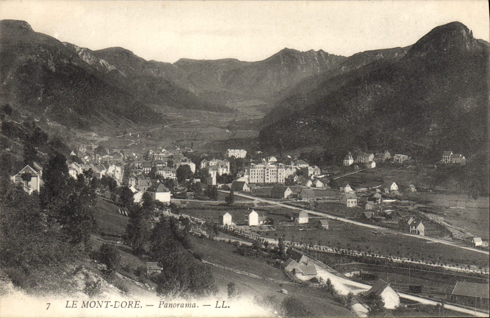 CPA Le Mont Dore Panorama 