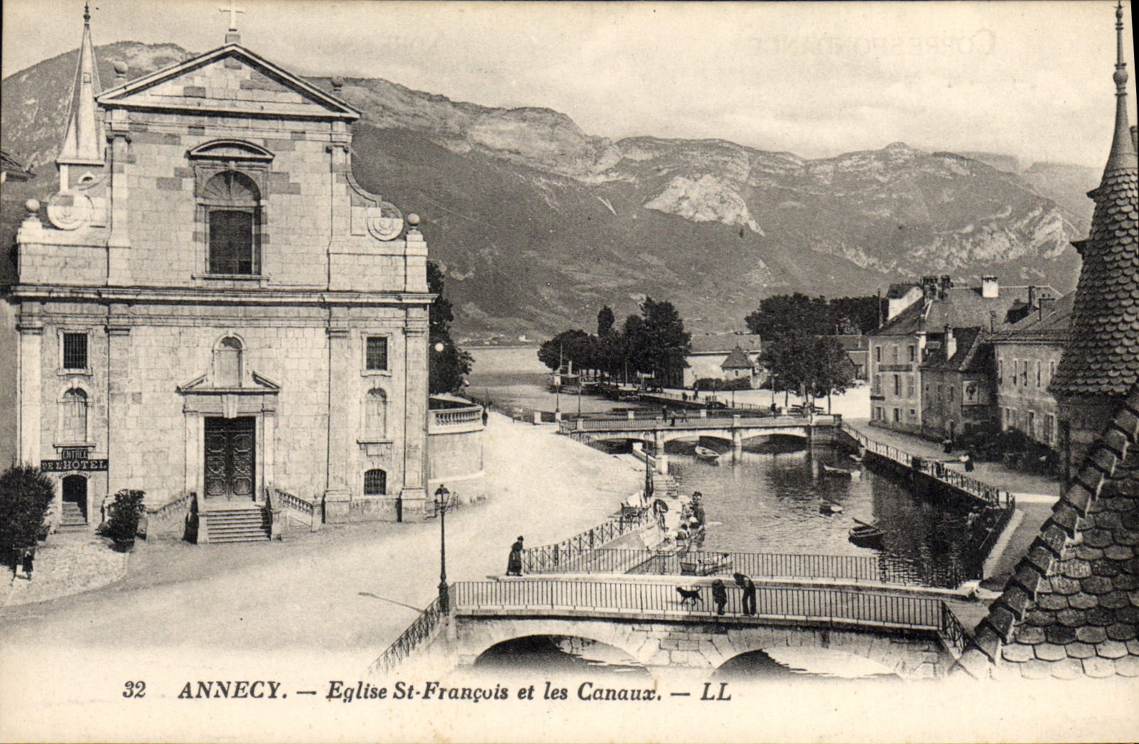Annecy — Église Saint-François et les Canaux — LL