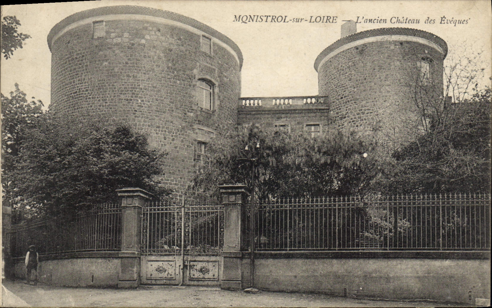 CPA Monistrol sur Loire L'ancien Chateau des Eveques 