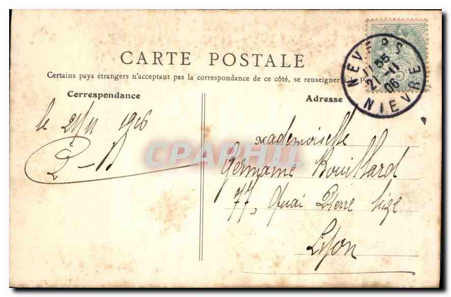 CPA Nevers Porte de Paris et Eglise Saint Pierre  — Rückseite