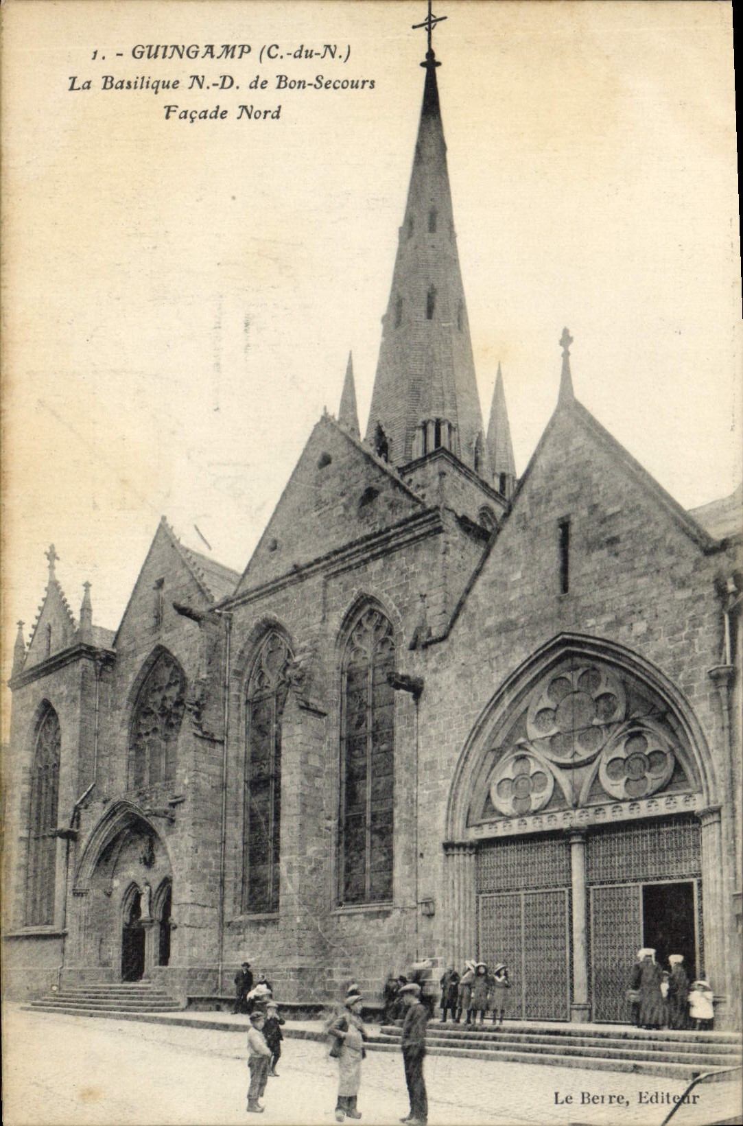 CPA Guingamp C du N La Basilique ND de Bon Secours Facade Nord 