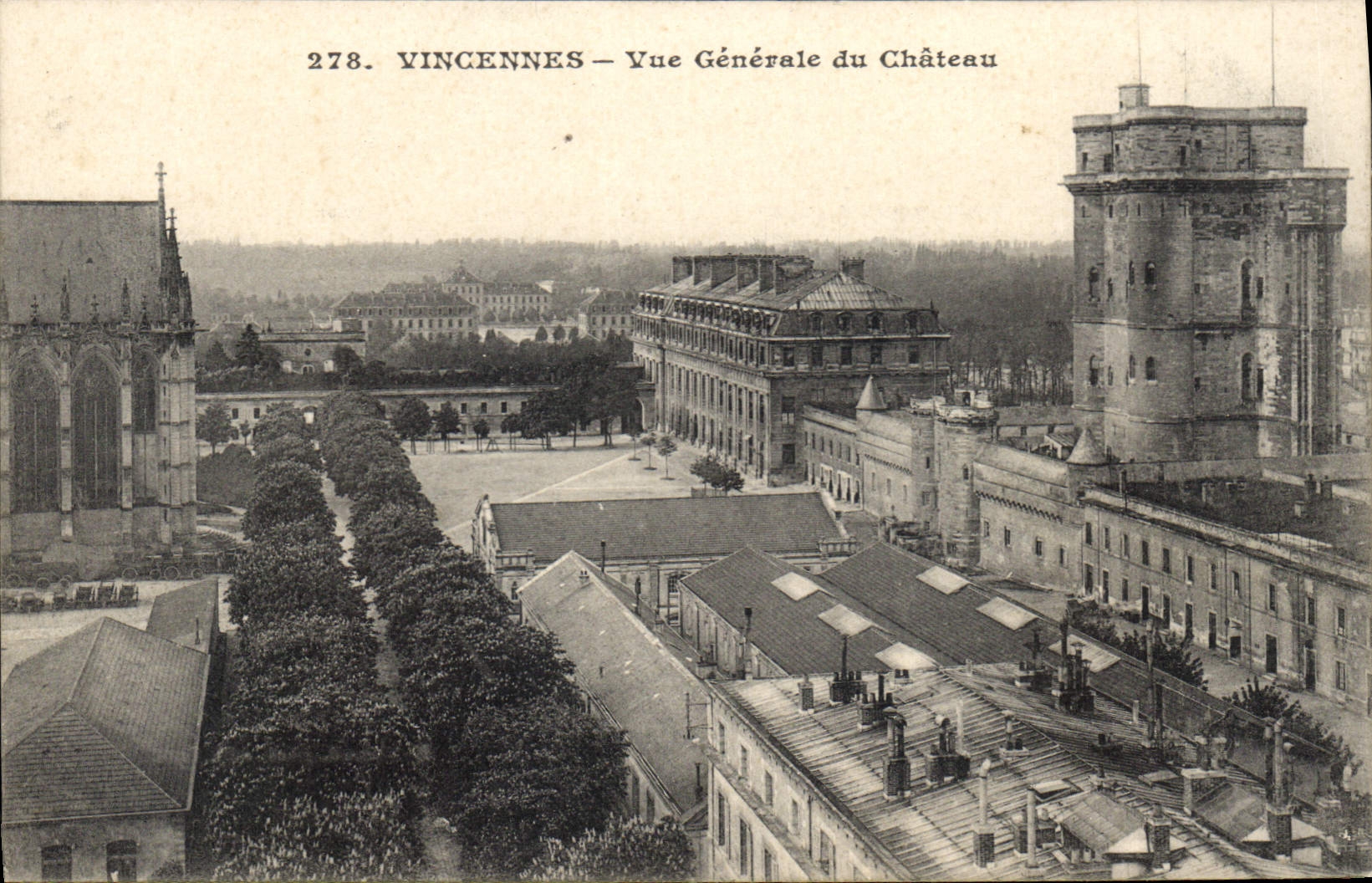 CPA Vincennes Vue Generale du Chateau 