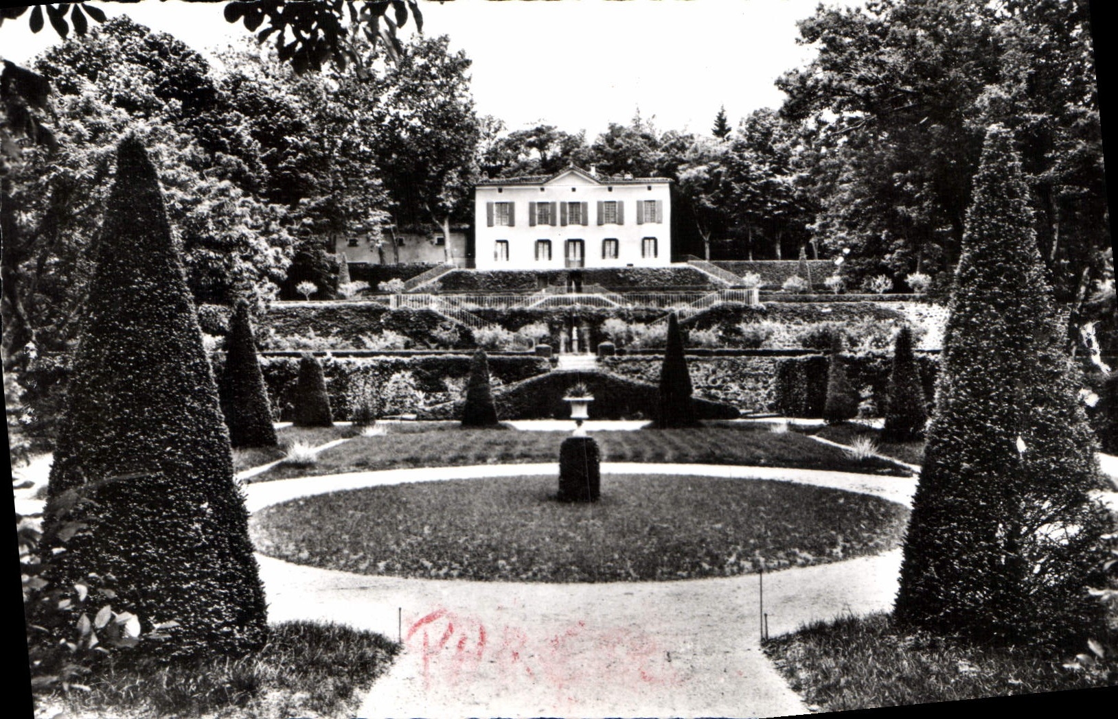 CPA Le Gard Touristique Lasalle Gard Le Chateau de la Nogarede et les jardins 