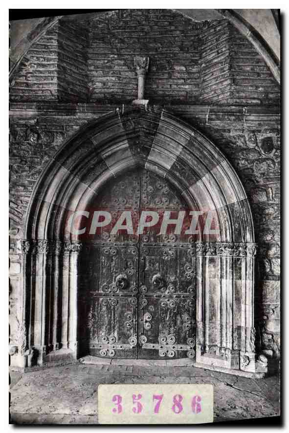 CPA Elne Pyrenees Orientales Une porte du Cloitre 