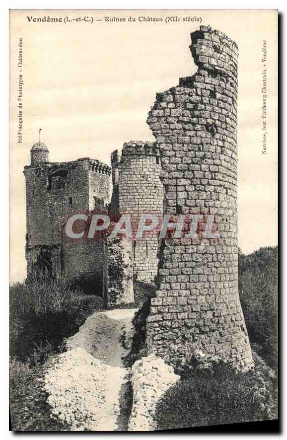 CPA Vendome L et C Ruines du Chateau 