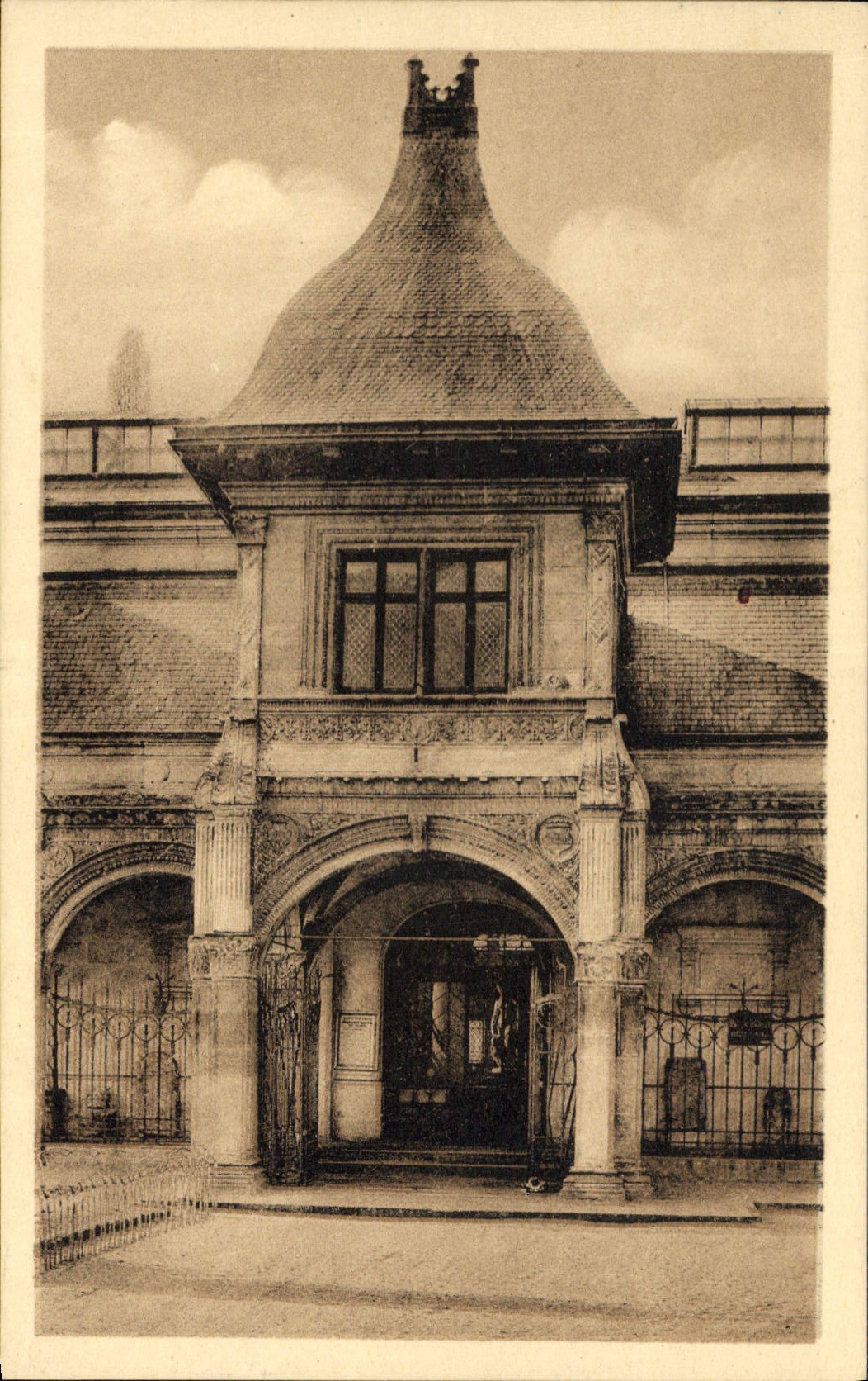 CPA Moulins Le Pavillon d'Anne de France 