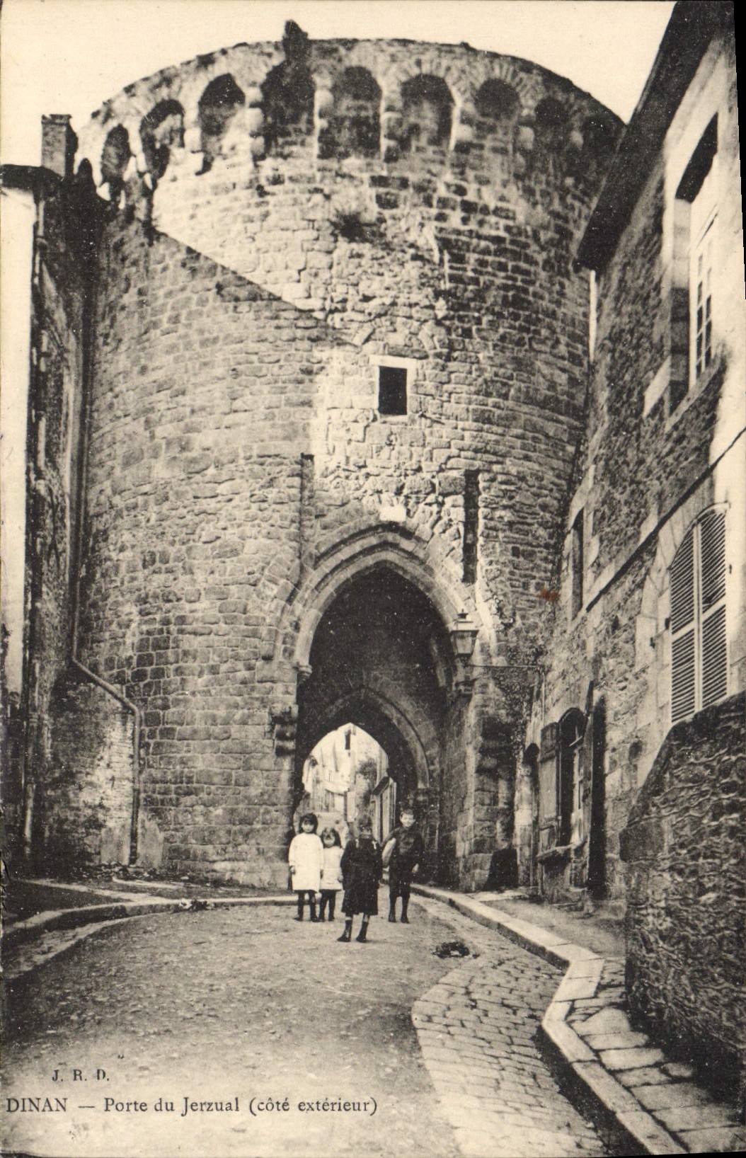 Dinan — Porte du Jerzual (côté extérieur) — J.R.D.