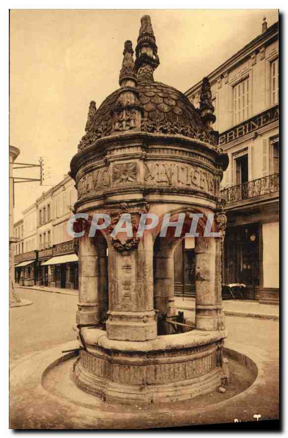 Fontaine du Piloni — Saint-Jean-d'Angély — Éditions Artistiques Raymonde Bergavin