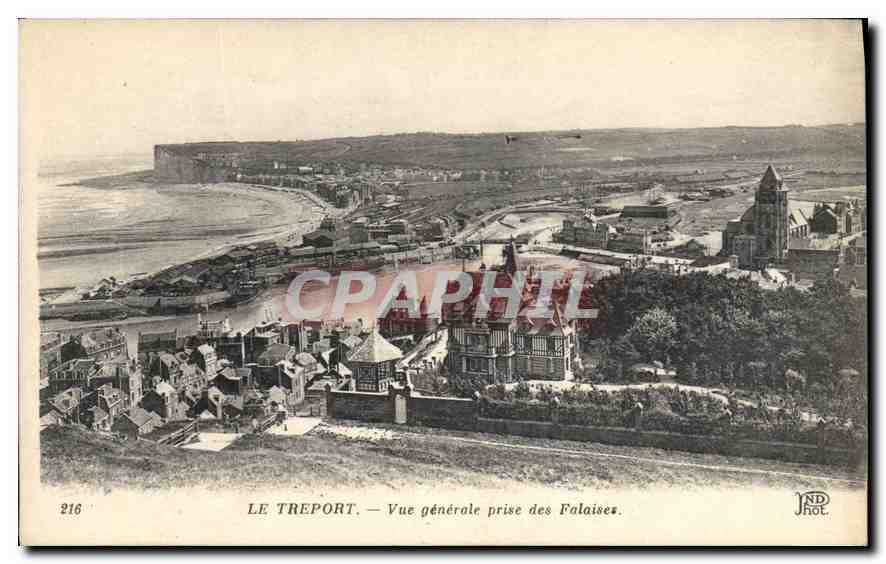 CPA Le Treport Vue generale prise des Falaises 