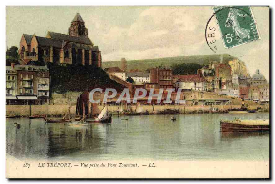 CPA Le Treport Vue prise du Pont Tournant 