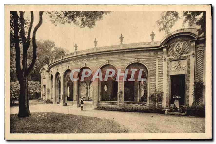 CPA Vichy Allier le Pavillon de la Source des Celestins 