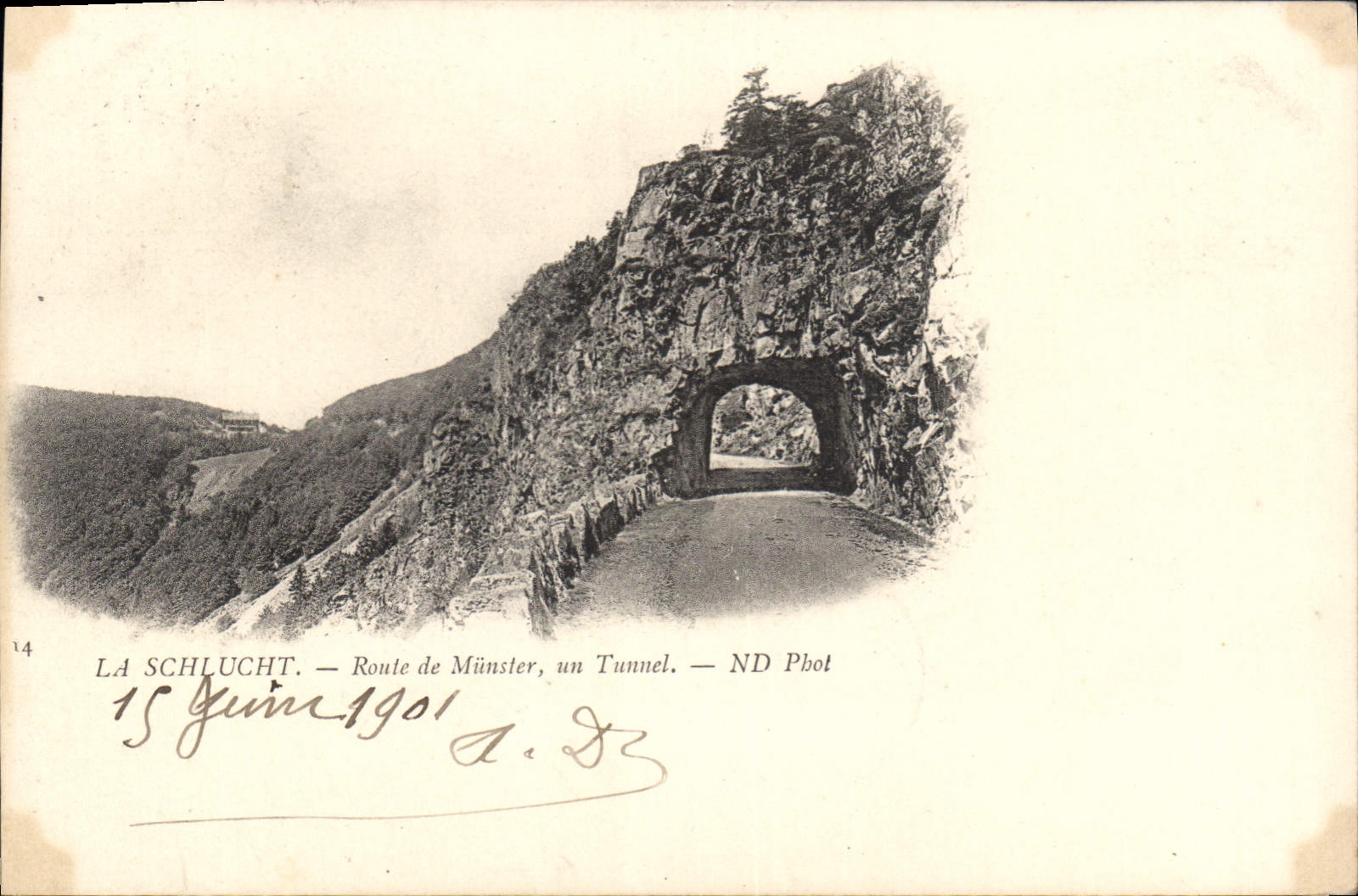 CPA Schlucht Route de Munster un Tunnel 