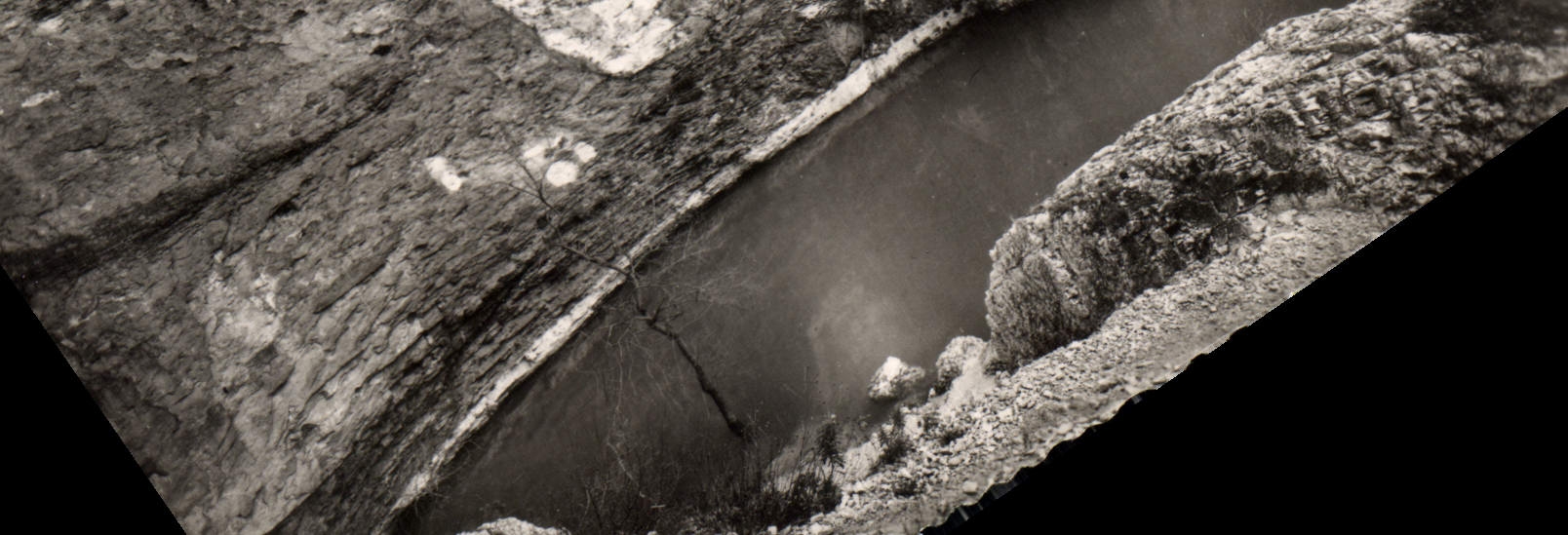 CPM Fontaine de Vaucluse Vaucluse Naissance de la Source hautes eaux 