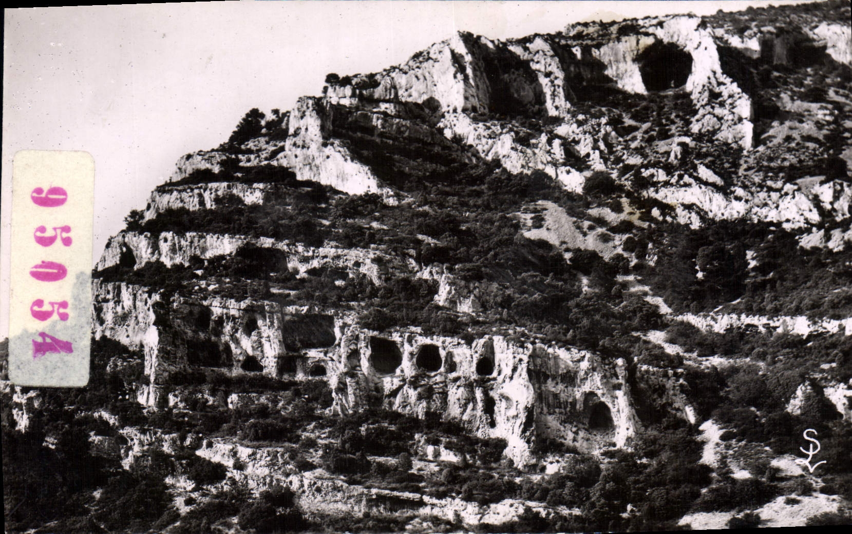 CPM Fontaine de Vaucluse Vaucluse Les grottes de la vache d'or 