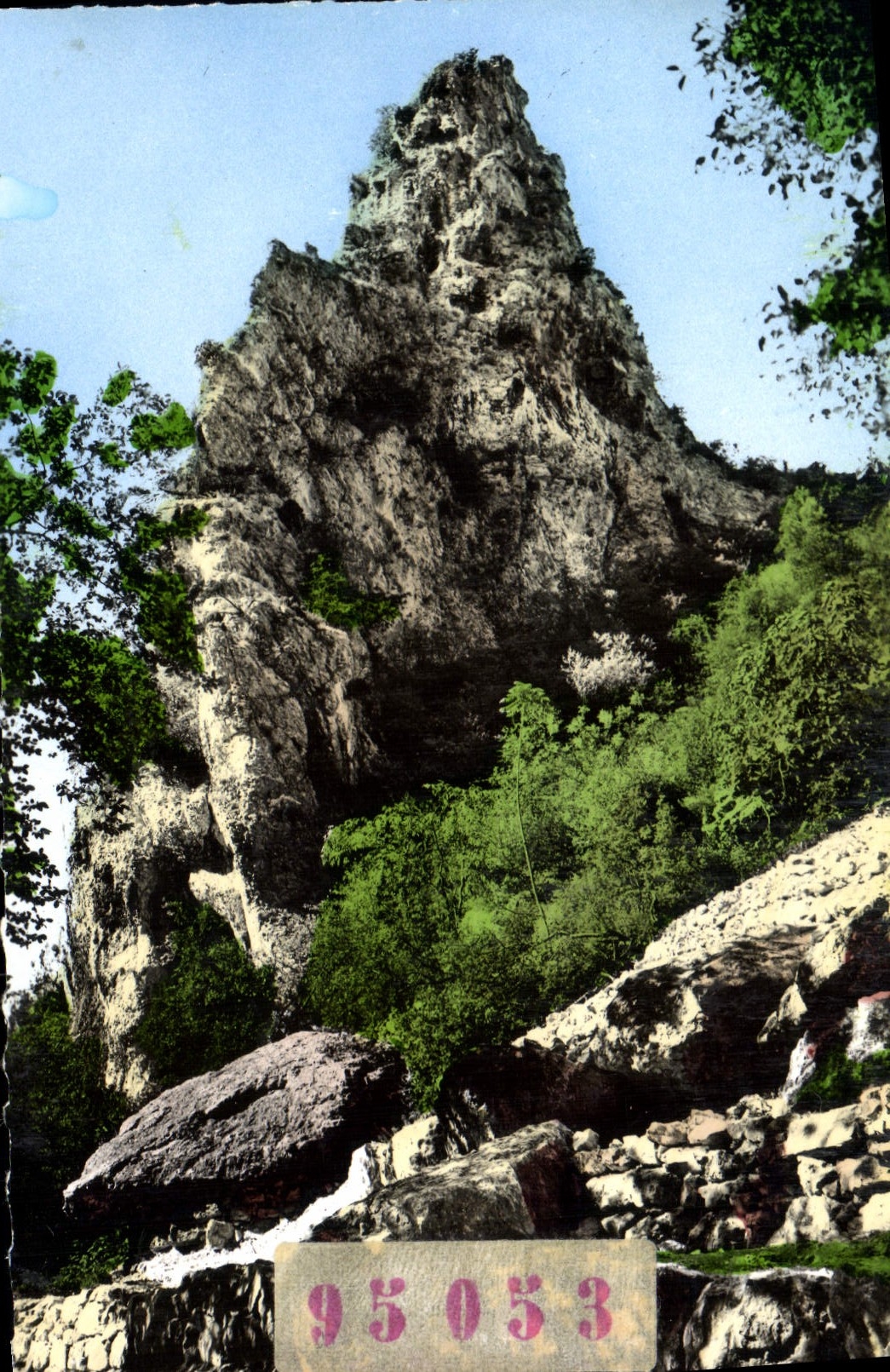 Fontaine de Vaucluse — Le roc 'Pain de Sucre' près de la Source — Éditions Lumières Frères, Lyon