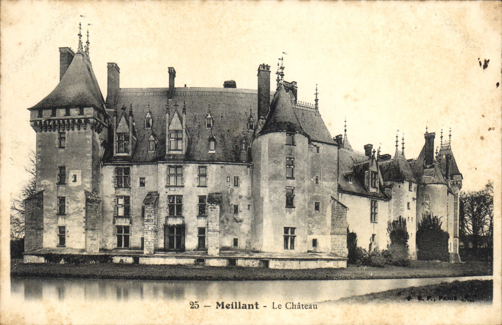 Meillant - Le Château — éditeur J. S. F., Paris, n° 25