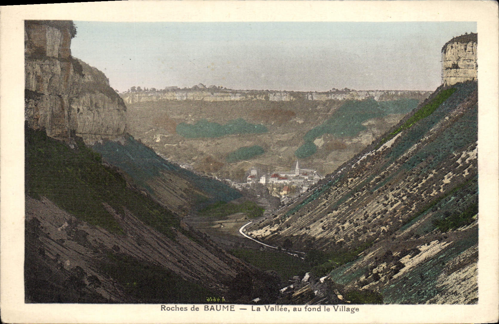 CPA Roches de Baume la Vallee au fond le Village 