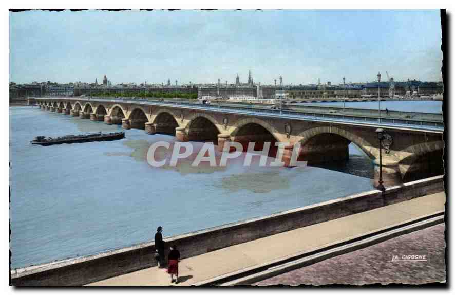 CPA Bordeaux Gironde le Pont sur la Garonne 