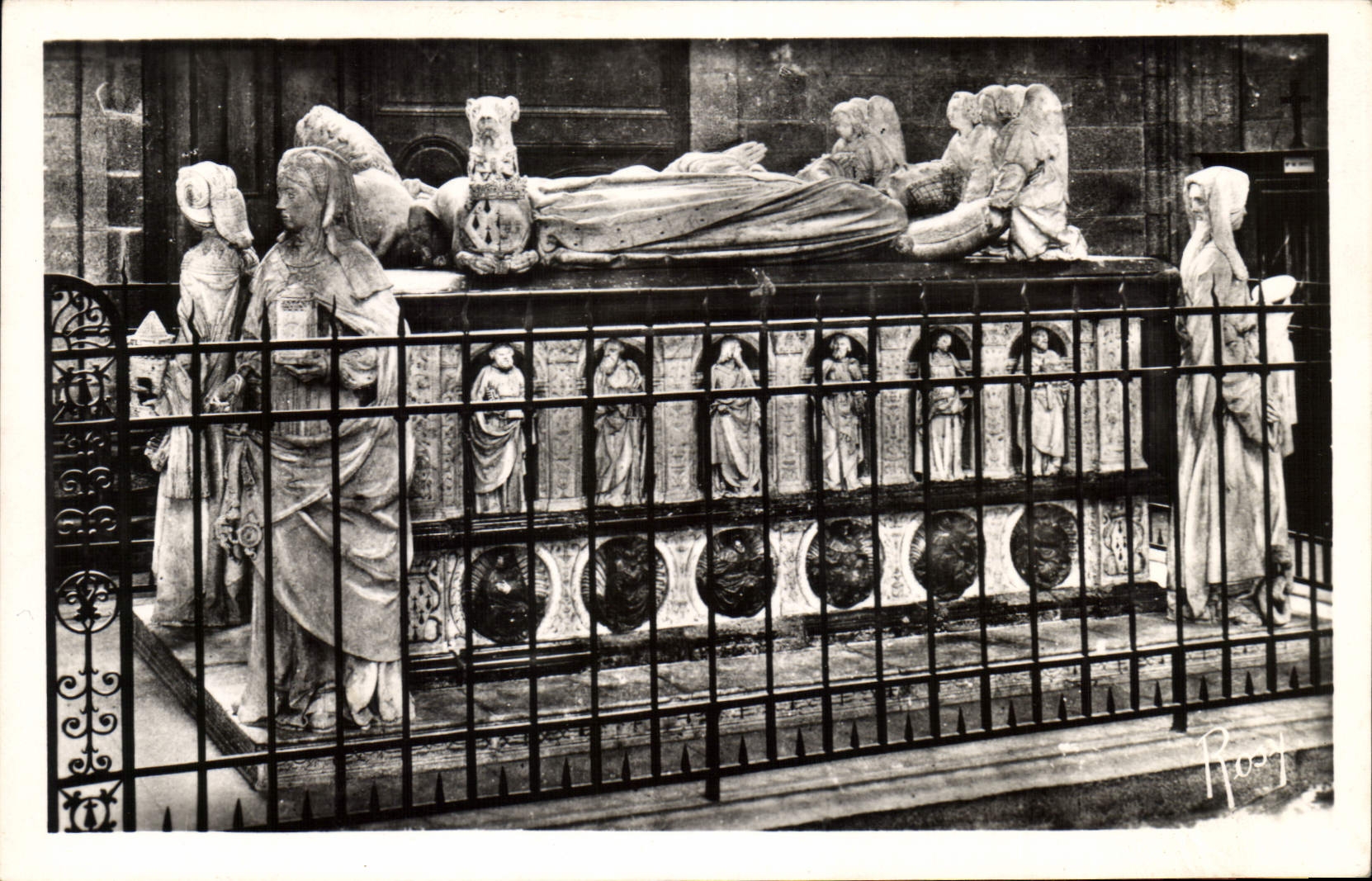 CPA Nantes L I en la Cathedrale Tombeau de Francois II duc de Bretagne Ceuvre Magistrale de Michel C