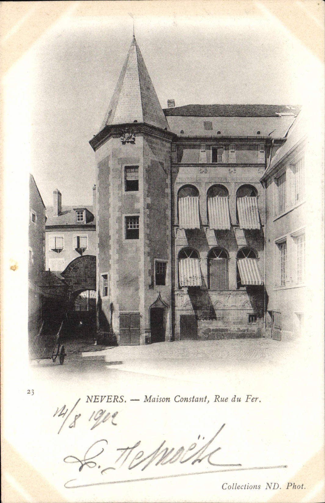 CPA Nevers Maison Constant rue du Fer 
