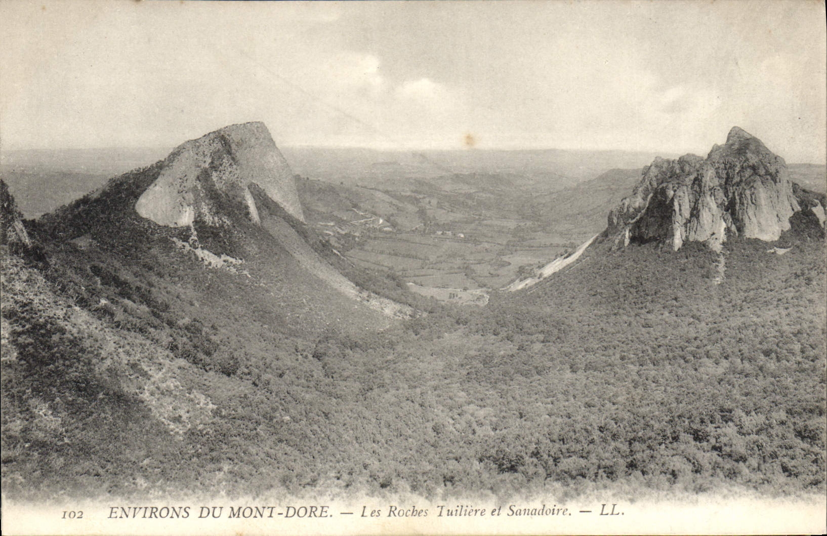CPA Environs du Mont Dore les Roches Tuiliere et Sanadoire 