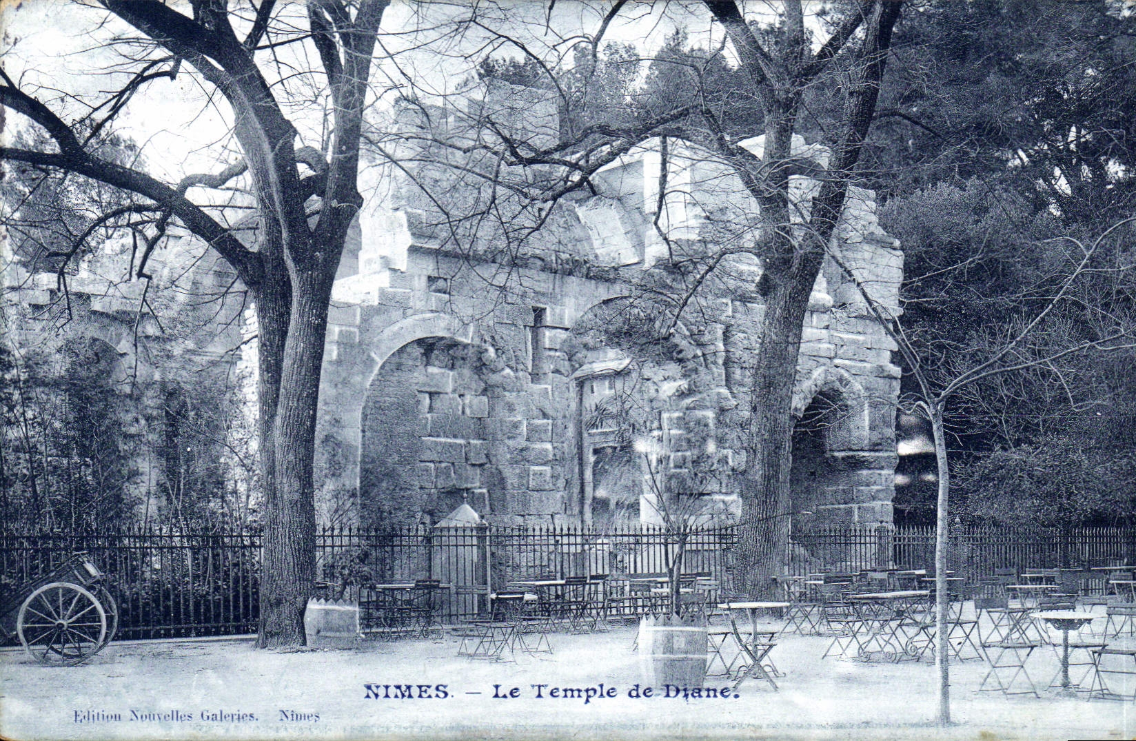 Nîmes — Le Temple de Diane — Édition Nouvelles Galeries, Nîmes