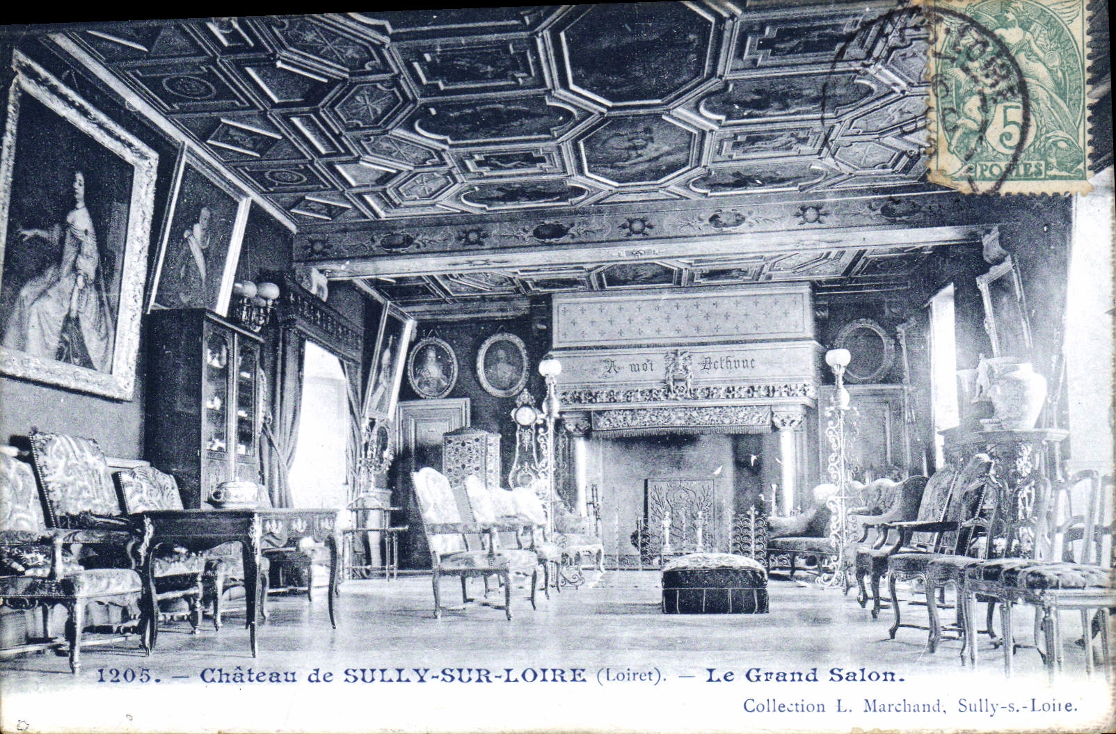 Château de SULLY-SUR-LOIRE (Loiret) — Le Grand Salon — Collection L. Marchand