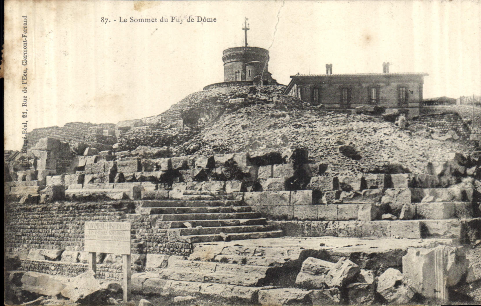 El Sommet du Puy de Dôme — vista de las ruinas romanas y del pico — editor P. Bong-Piéal, Rue de l'Ézou, Clermont-Ferrand, n°87