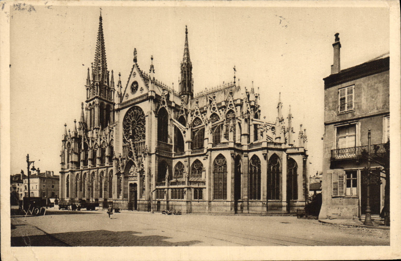 Église Saint-Épvro - Nancy — vue de la façade gothique — Les Éditions d'Art Yvonn