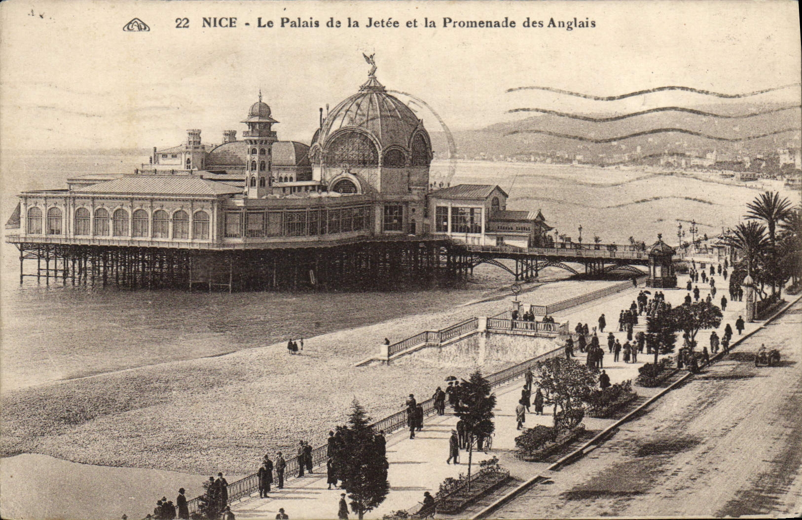 CPA Nice Le Palais de la jetee et la Promenade des Anglais 