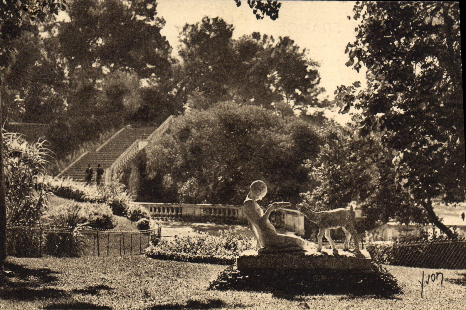 Jardin de la Fontaine — Nîmes (Gard) — Les Éditions d'Art Yvon, Paris