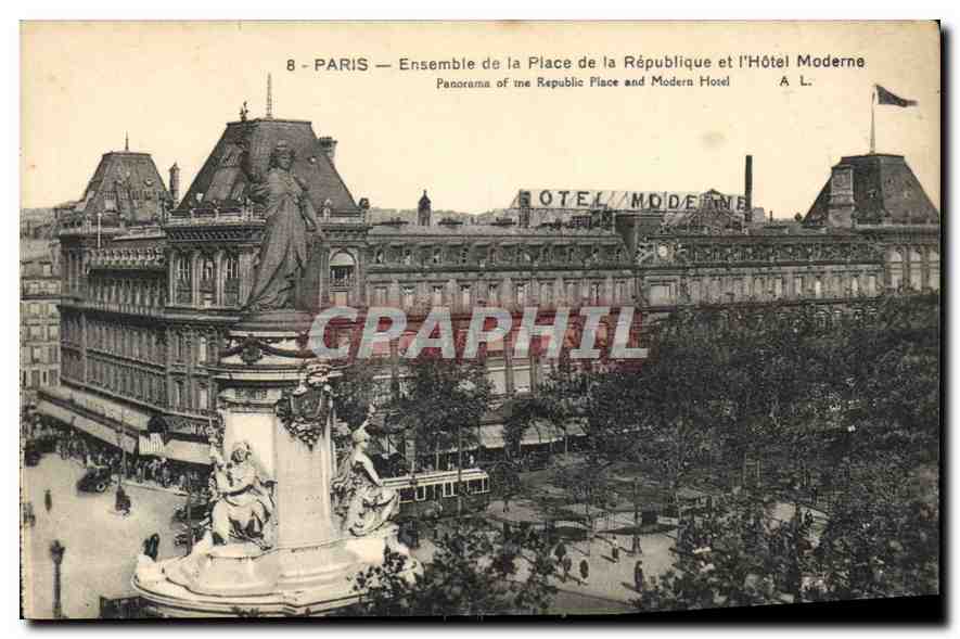 CPA Paris Ensemble de la Place de la Republique et l'Hotel Moderne 