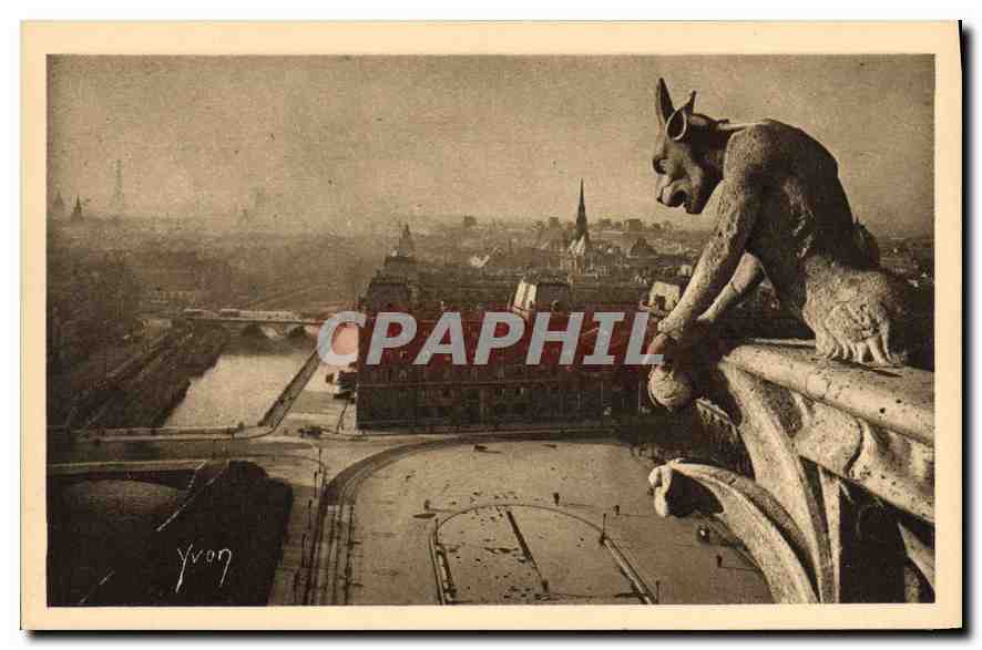 CPA Paris en Flanant Notre Dame de Paris le Parvis de Notre Dame 