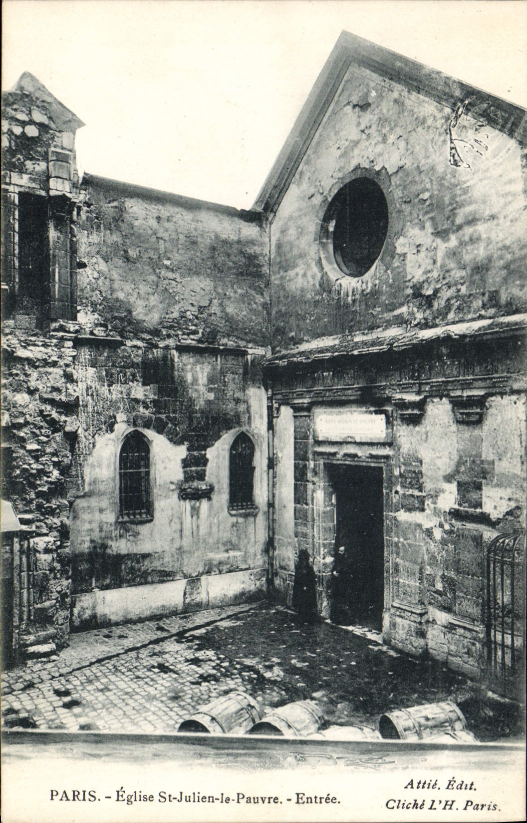 CPA Paris Eglise St Julien le Pauvre Entree 
