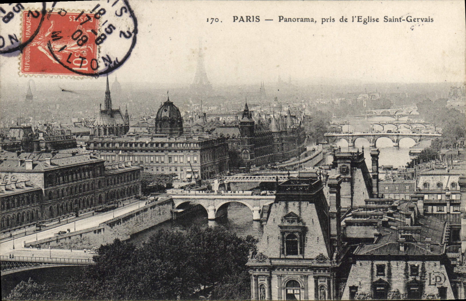 CPA Paris Panorama pris de l'eglise Saint Gervais Tour Eiffel