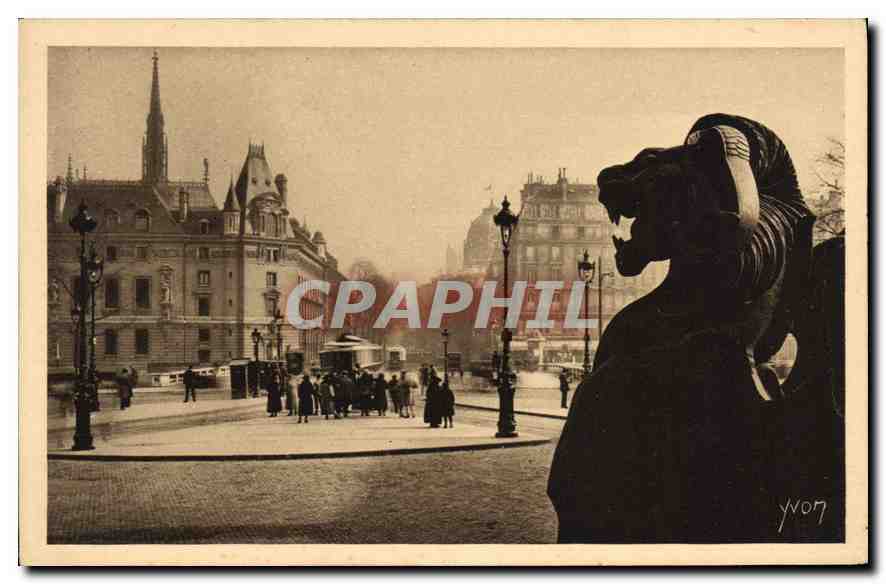 CPA Paris en Flanant Place Saint Michel 