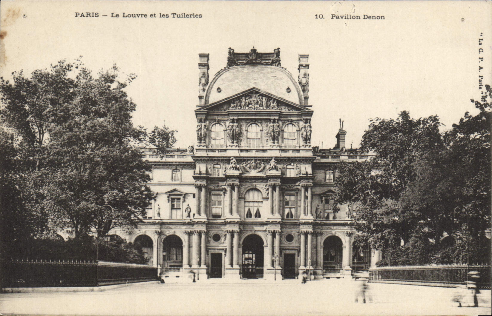 CPA Paris Le Louvre et les Tuileries Pavillon Denon 