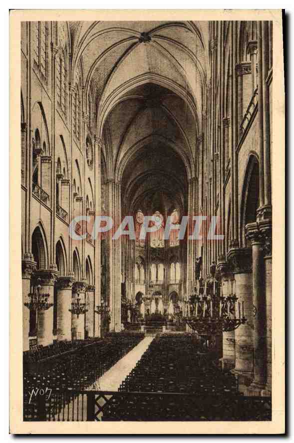 CPA Paris en flanant Interieur de Notre Dame 