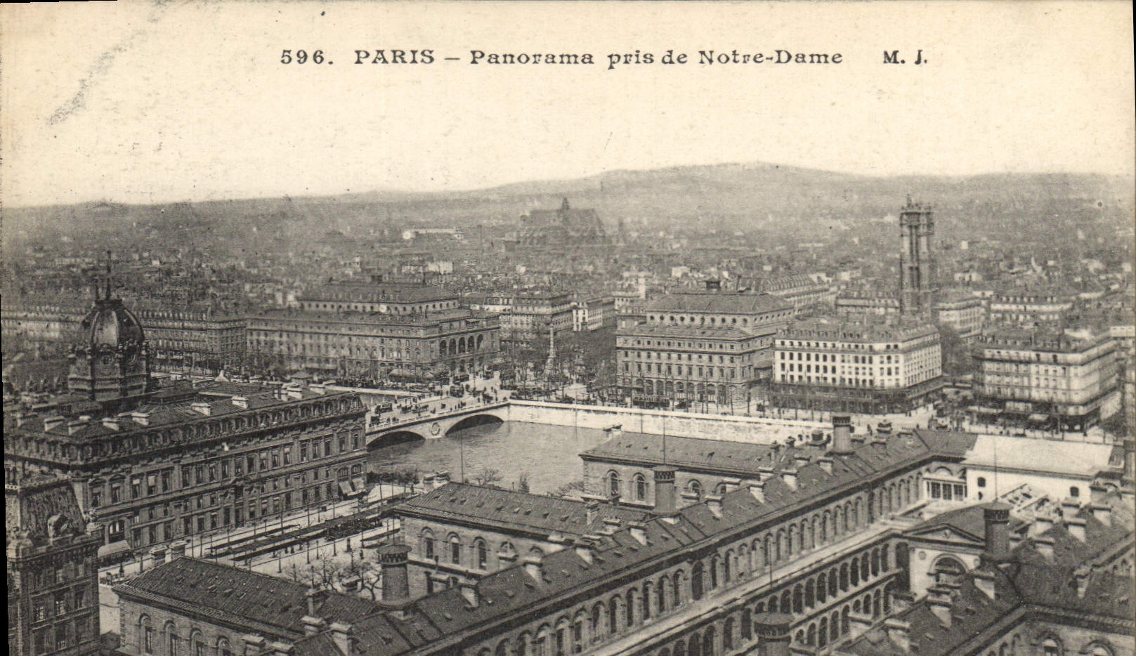 CPA Paris Panorama pris de Notre Dame 