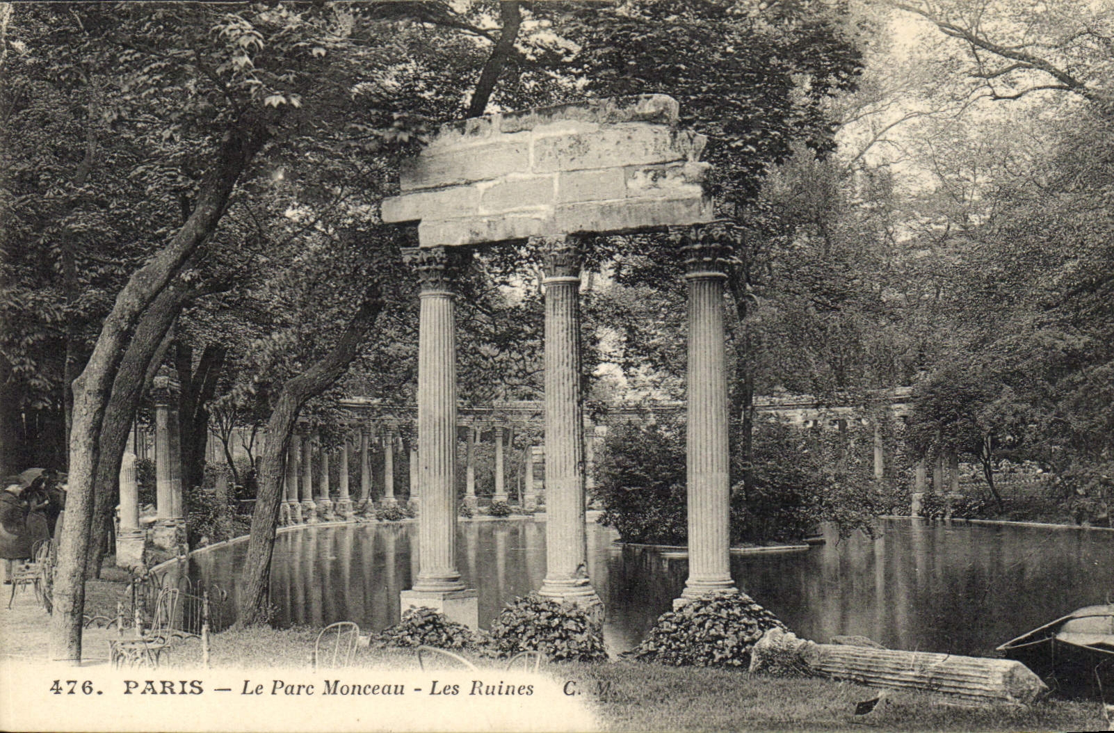 CPA Paris Le Parc Monceau Les Ruines 