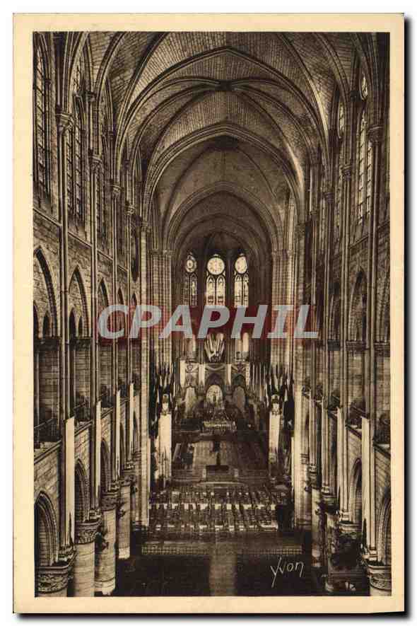 CPA Paris en Flanant Note Dame interieur de la Cathedrale 