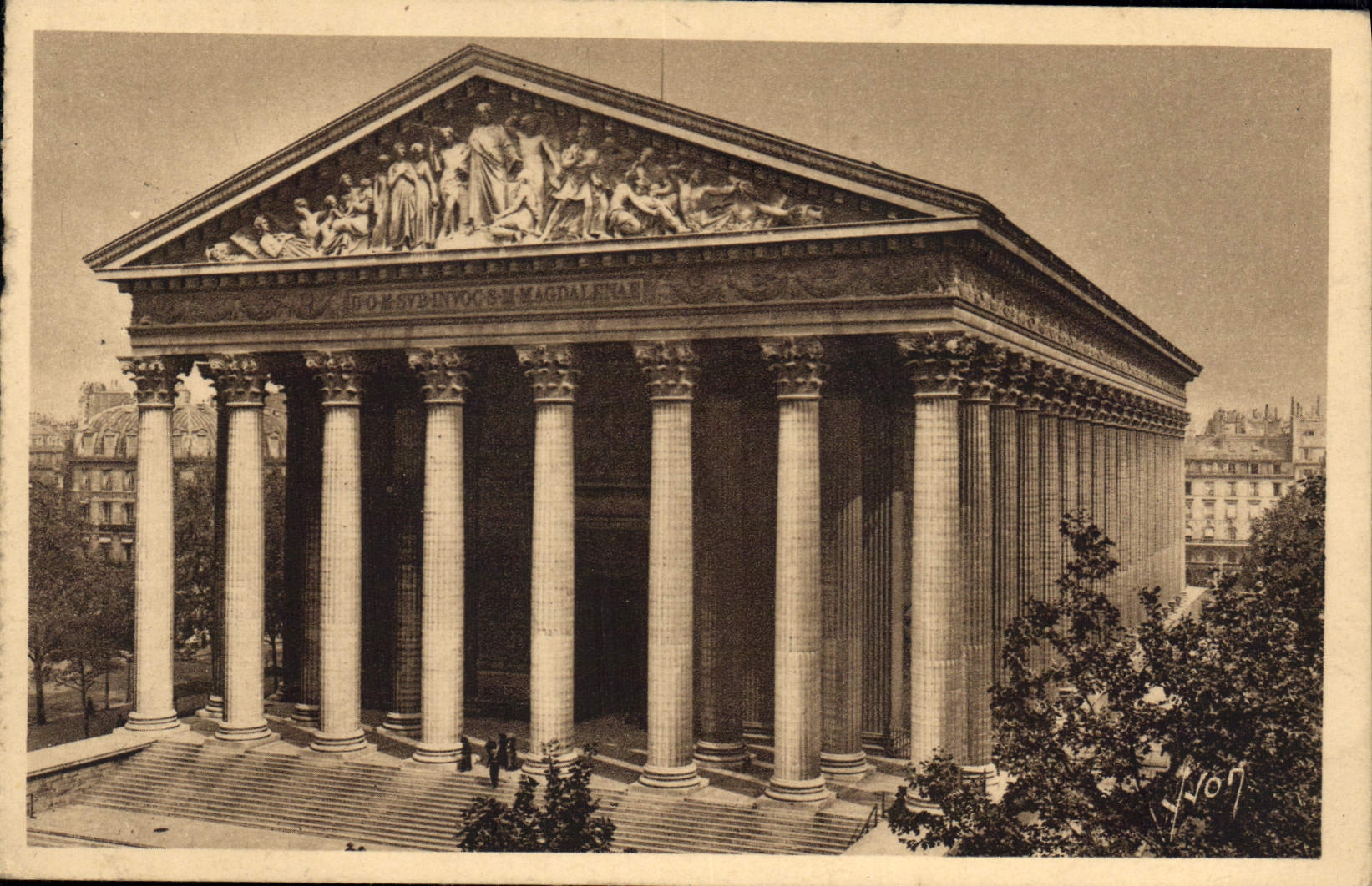 CPA Paris en Flanant l'Eglise de la Madeleine 