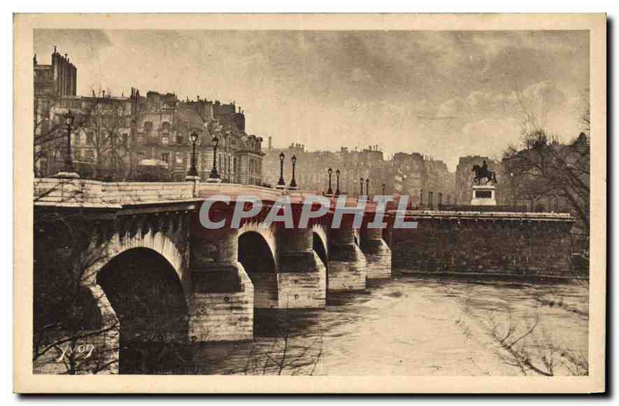 CPA Paris en Flanant Pont Neuf Statue d'Henri I 