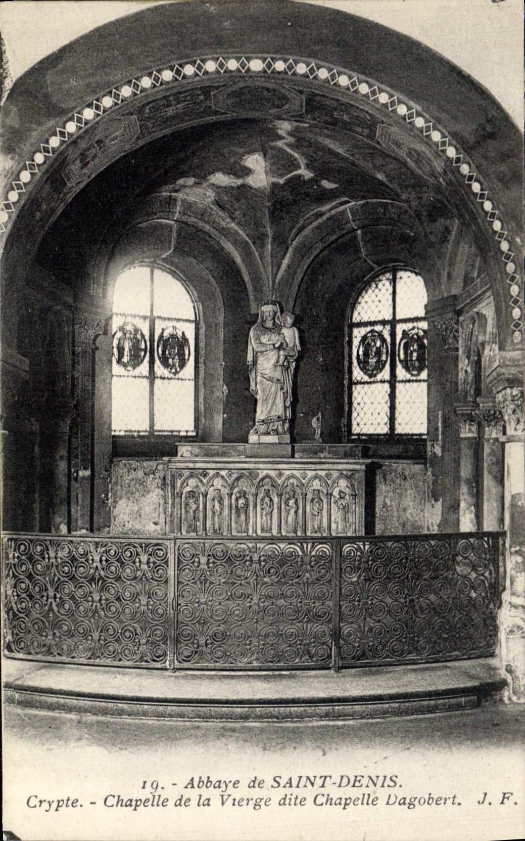CPA Abbaye de Saint Denis Crypte Chapelle de la Vierge dite Chapelle Dagobert 