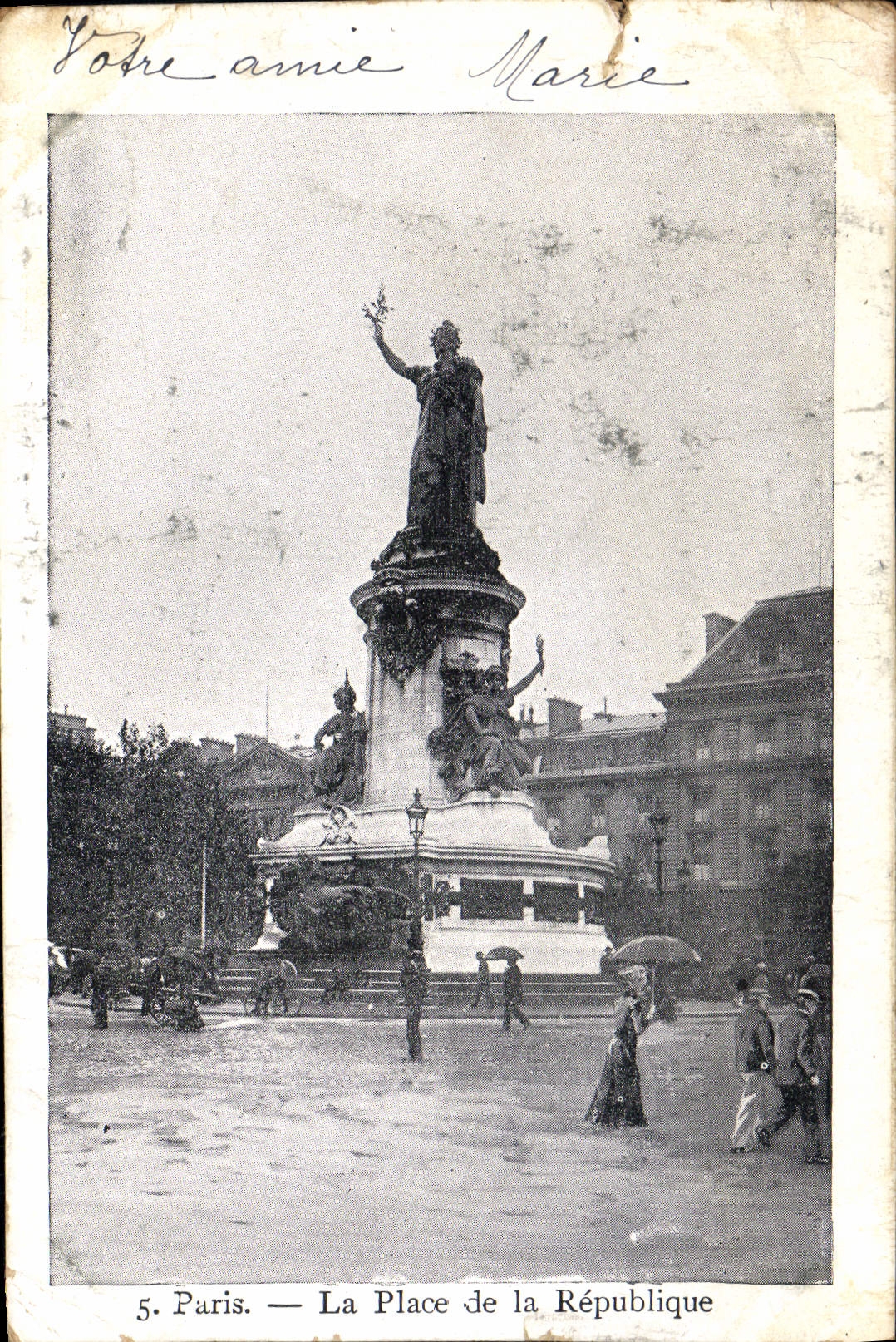 CPA Paris La Place de la Republique 