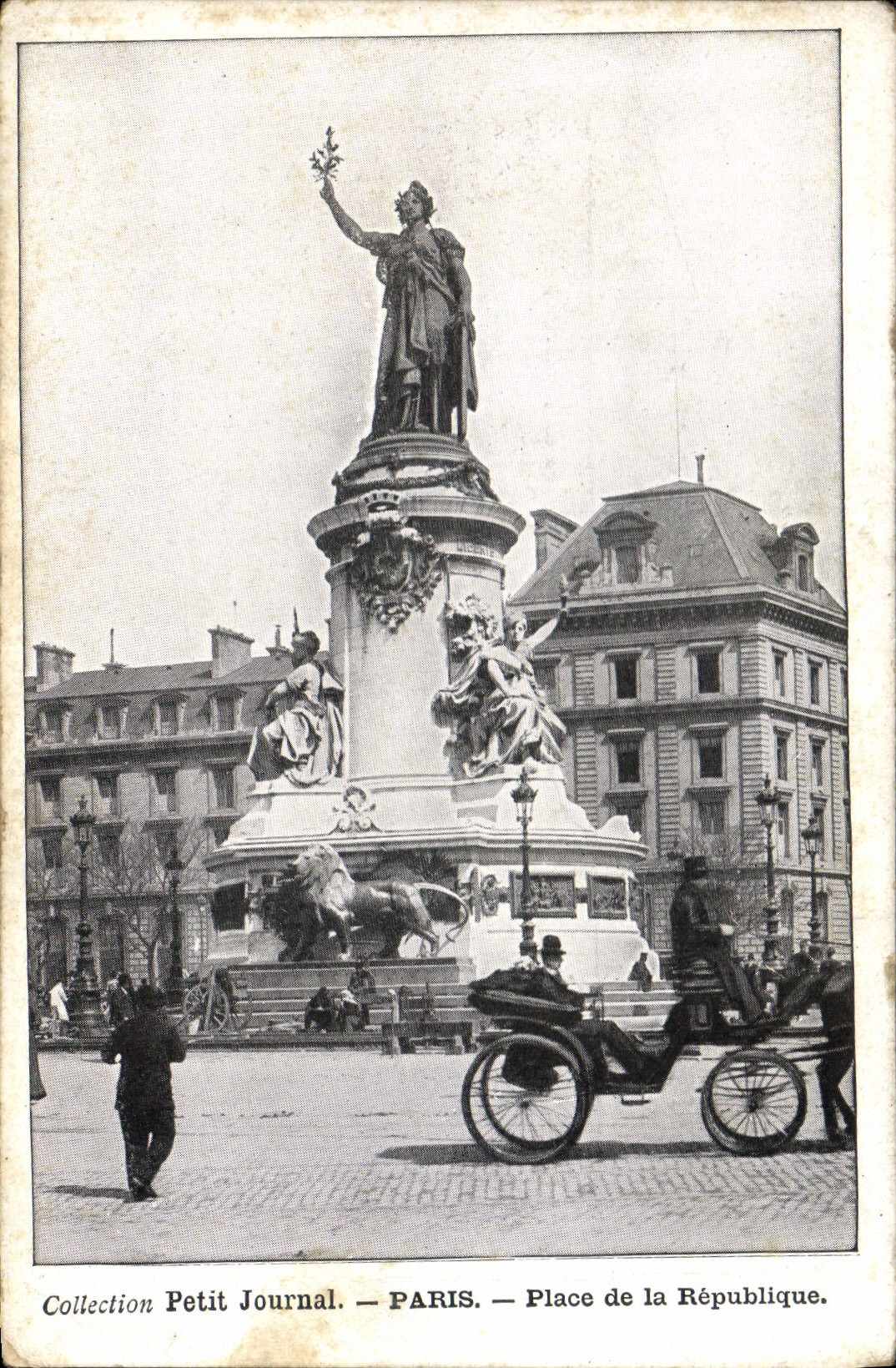 CPA Paris Place de la Republique 