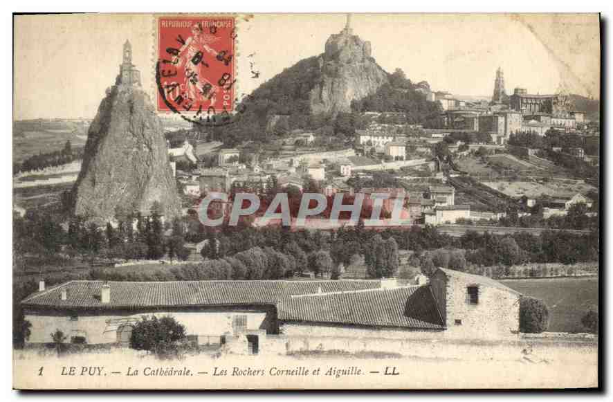 CPA Le Puy La Cathedrale Les Rochers Corneille et Aiguilhe 