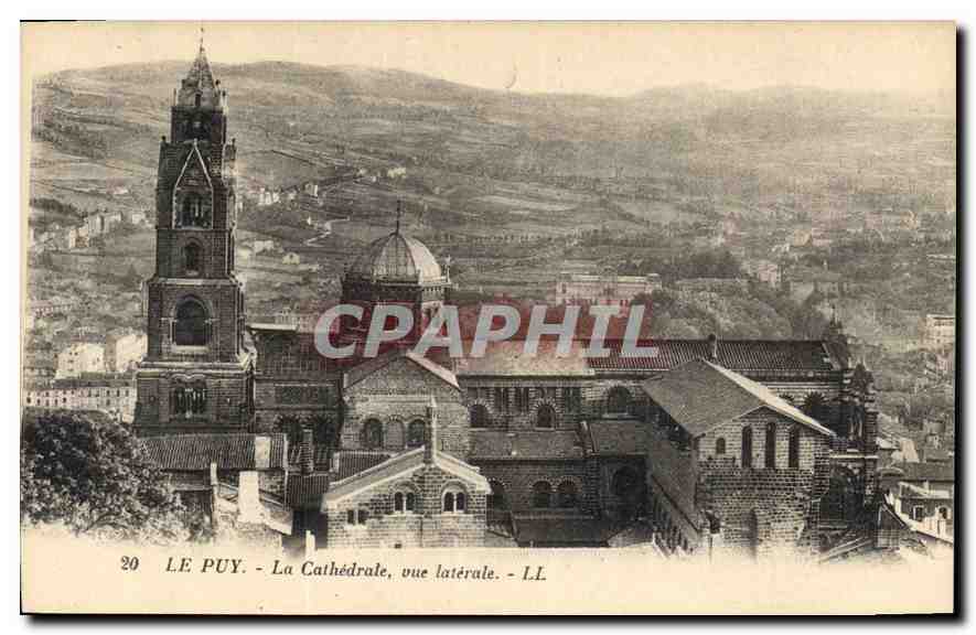 CPA Le Puy La Cathedrale vue laterale 